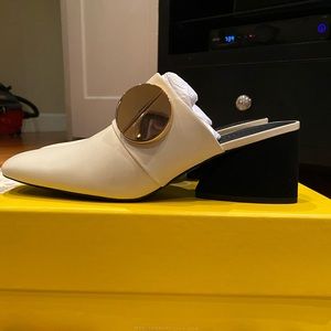 Mercedes Castillo Mc-Mealen (style)